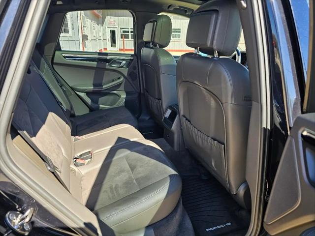 2015 Porsche Macan S