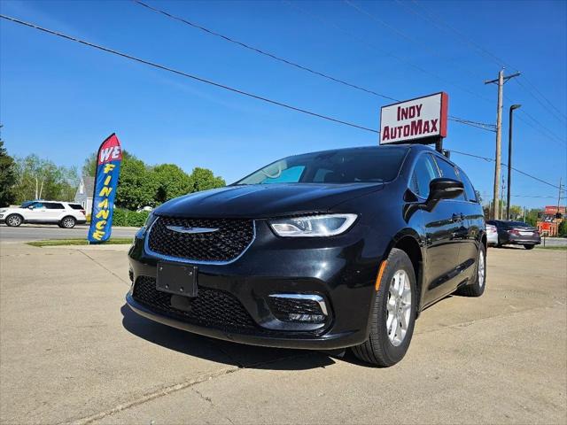 2023 Chrysler Pacifica Touring L for sale in Kokomo, IN