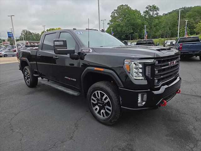 2022 GMC Sierra 2500HD 4WD Crew Cab Standard Bed AT4 for sale in Hamburg, PA