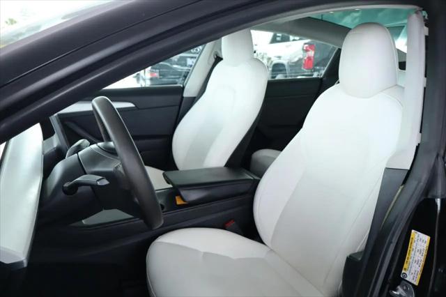 2022 Tesla Model 3 Rear-Wheel Drive