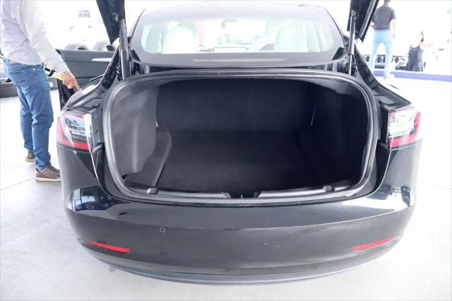 2022 Tesla Model 3 Rear-Wheel Drive