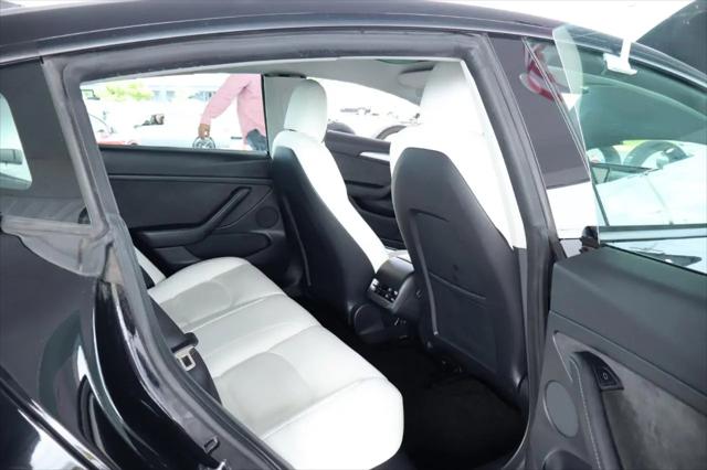 2022 Tesla Model 3 Rear-Wheel Drive