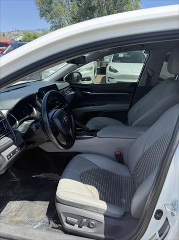 2021 Toyota Camry SE Hybrid