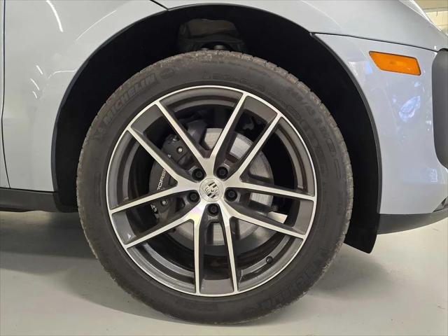2025 Porsche Macan Macan