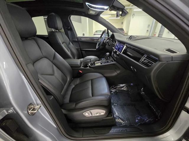2025 Porsche Macan Macan