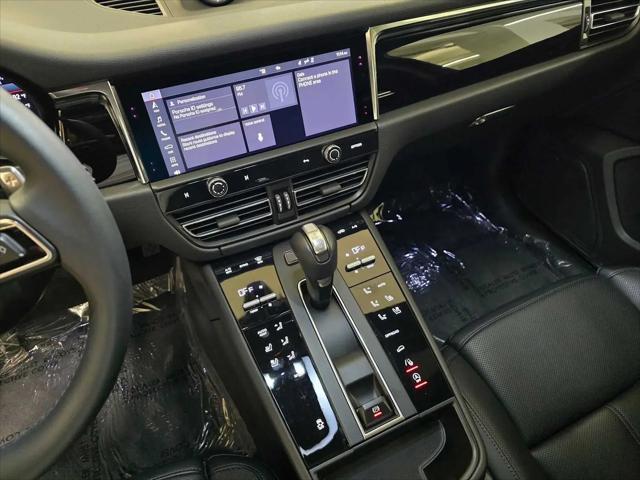 2025 Porsche Macan Macan