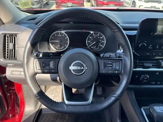 2023 Nissan Pathfinder SL 4WD