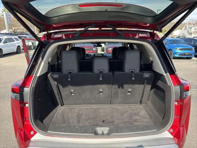 2023 Nissan Pathfinder SL 4WD