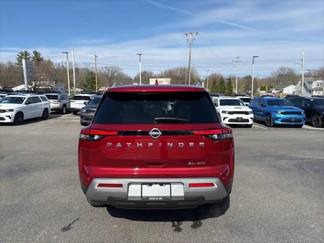 2023 Nissan Pathfinder SL 4WD