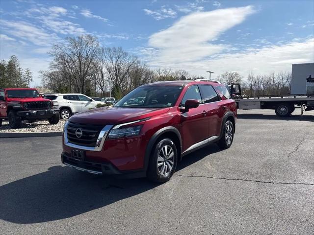 2023 Nissan Pathfinder SL 4WD