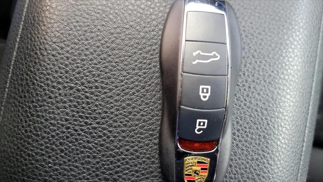2021 Porsche Macan Macan