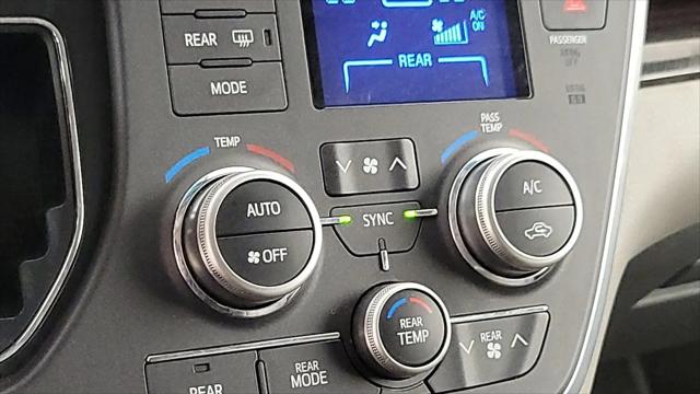 2015 Toyota Sienna XLE 7 Passenger for sale in McKinney, TX