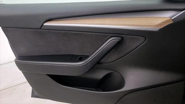 2021 Tesla Model 3 Standard Range Plus Rear-Wheel Drive