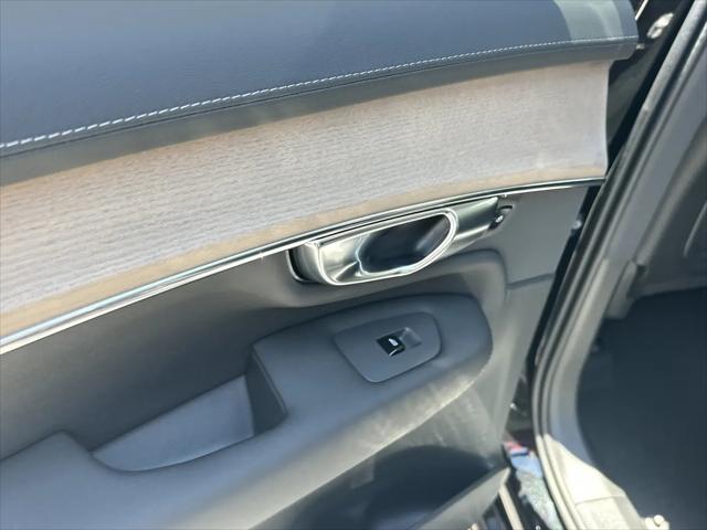 2026 Volvo XC90 Plus, B6 AWD Gas mild hybrid, Gasoline, Bright, 7 Seats