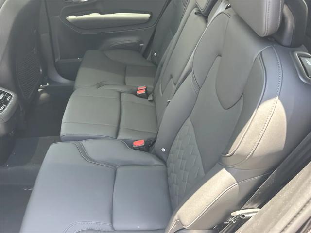 2026 Volvo XC90 Plus, B6 AWD Gas mild hybrid, Gasoline, Bright, 7 Seats