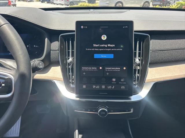 2026 Volvo XC90 Plus, B6 AWD Gas mild hybrid, Gasoline, Bright, 7 Seats