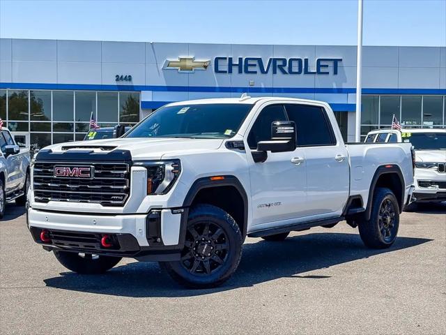 2025 GMC Sierra 2500HD 4WD Crew Cab Standard Bed AT4 for sale in Sacramento, CA