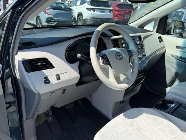 2011 Toyota Sienna LE V6 2011 Toyota Sienna LE V6