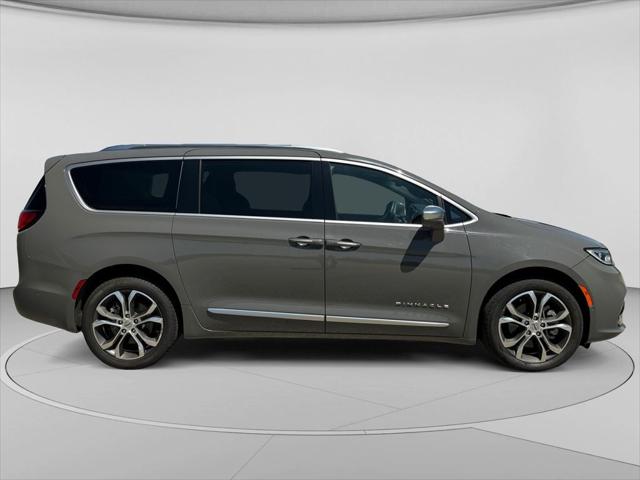 2022 Chrysler Pacifica Pinnacle AWD 2022 Chrysler Pacifica Pinnacle AWD