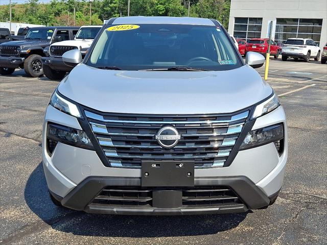 2025 Nissan Rogue SV FWD 2025 Nissan Rogue SV FWD