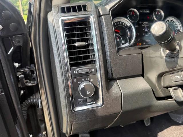 2017 Ram 1500 Laramie Quad Cab 4x4 64 Box