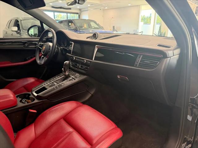 2020 Porsche Macan S