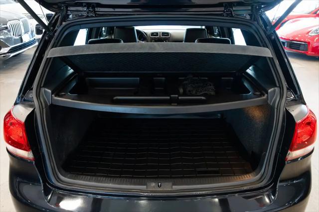 2013 Volkswagen Golf R 4-Door