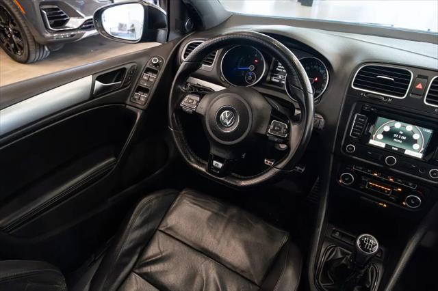 2013 Volkswagen Golf R 4-Door