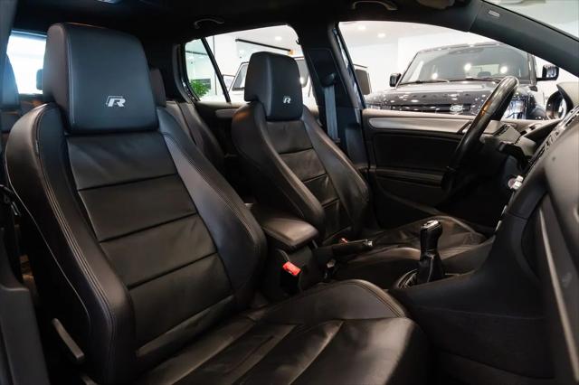 2013 Volkswagen Golf R 4-Door