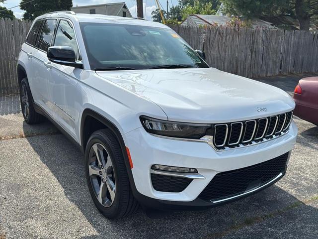 2023 Jeep Grand Cherokee Limited 4x4 2023 Jeep Grand Cherokee Limited 4x4