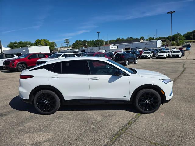 2026 Buick NV Sport Touring FWD