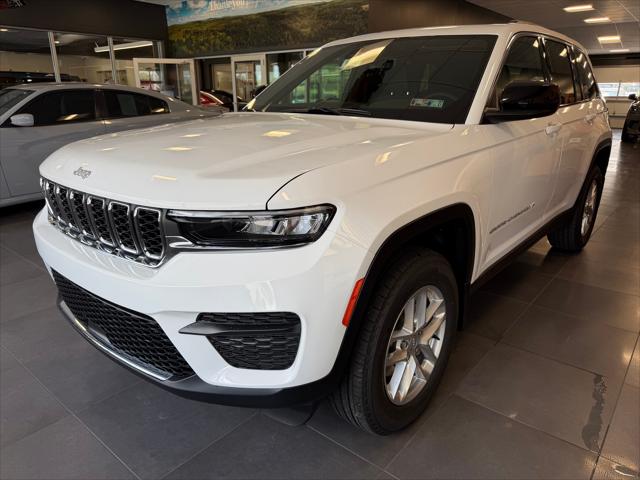 2026 Jeep Grand Cherokee GRAND CHEROKEE LAREDO X 4X4