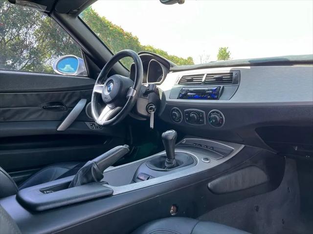 2003 BMW Z4 2.5i