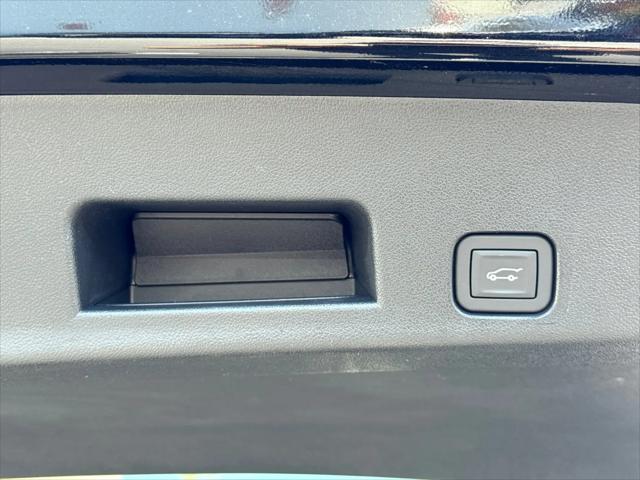 2026 GMC Acadia Denali Ultimate AWD