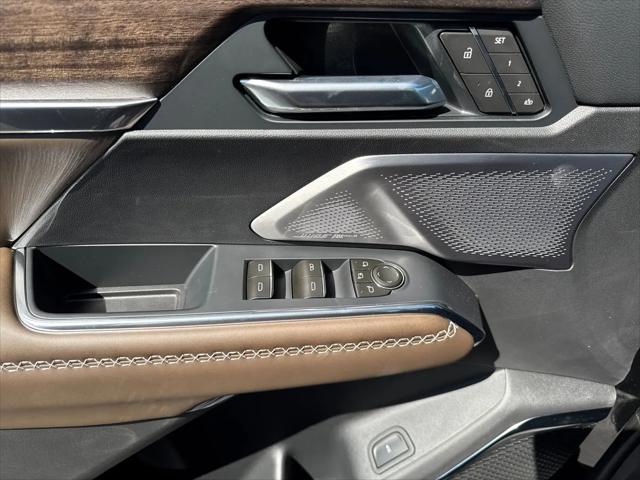 2026 GMC Acadia Denali Ultimate AWD