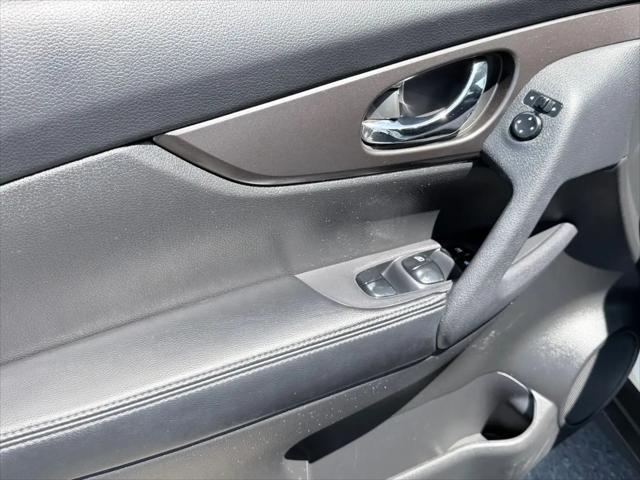 2014 Nissan Rogue SV