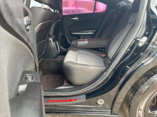 2016 Dodge Charger SE