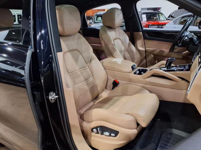 2021 Porsche Cayenne Base