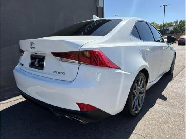 2018 Lexus IS 300 300