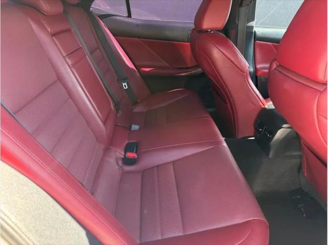 2018 Lexus IS 300 300