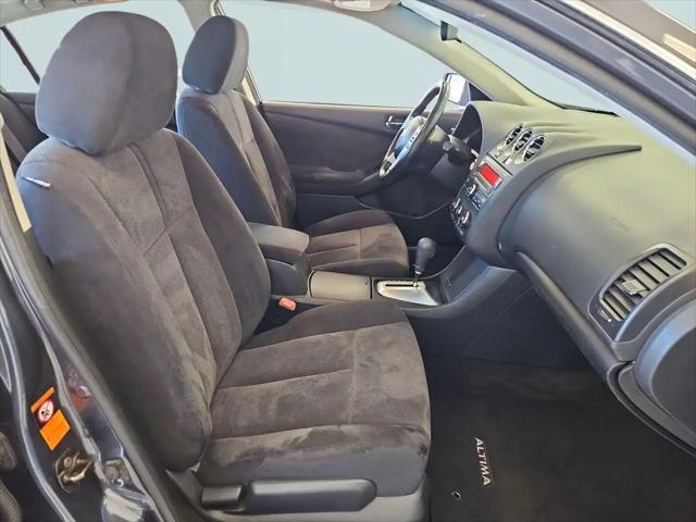 2009 Nissan Altima Base