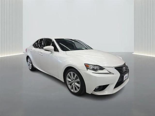 2016 Lexus IS 200t 200t