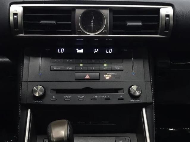 2016 Lexus IS 200t 200t