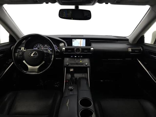 2016 Lexus IS 200t 200t