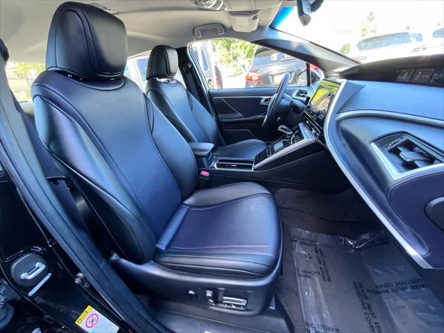 2016 Toyota Mirai Base