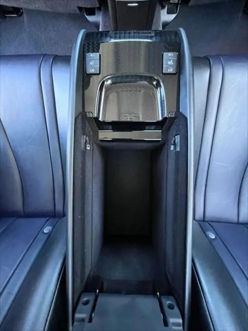 2016 Toyota Mirai Base