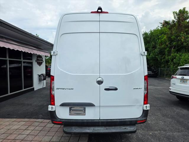 2021 Freightliner Sprinter High Roof I4