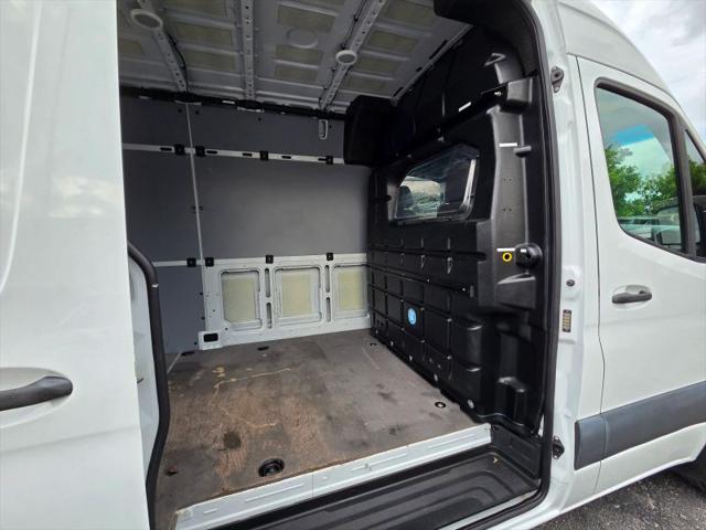 2021 Freightliner Sprinter High Roof I4