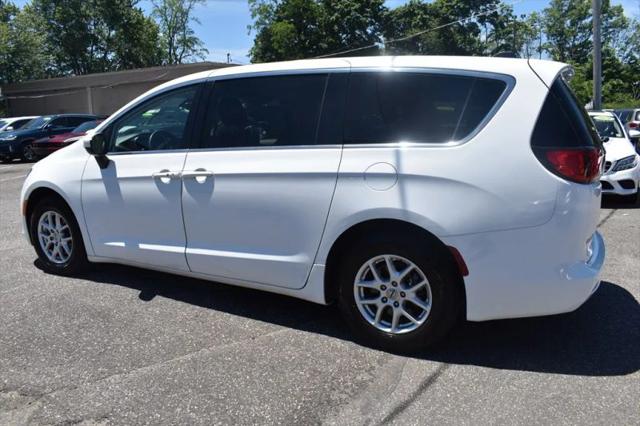2021 Chrysler Voyager LX