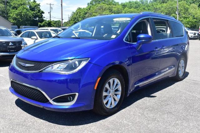 2018 Chrysler Pacifica Touring L for sale in Patchogue, NY